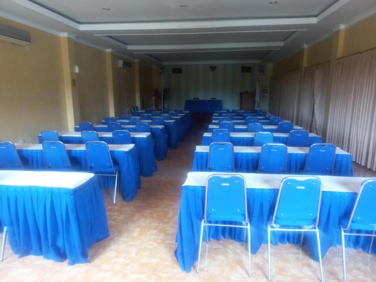 Collection O 91489 Hotel Tanjung Permata ชีลาชัป ภายนอก รูปภาพ